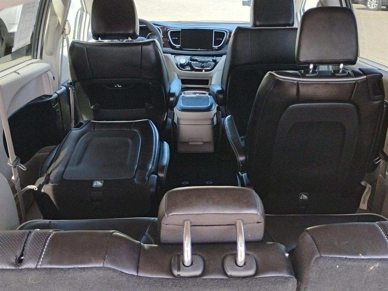 Chrysler Pacifica  2023