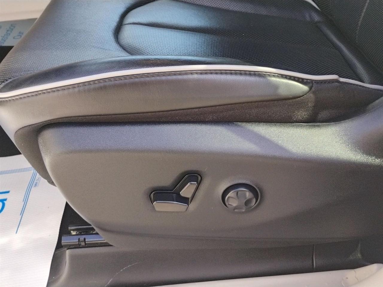 Chrysler Pacifica  2023