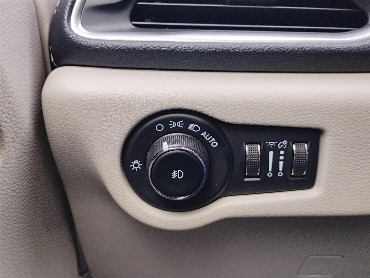 Chrysler Pacifica  2023