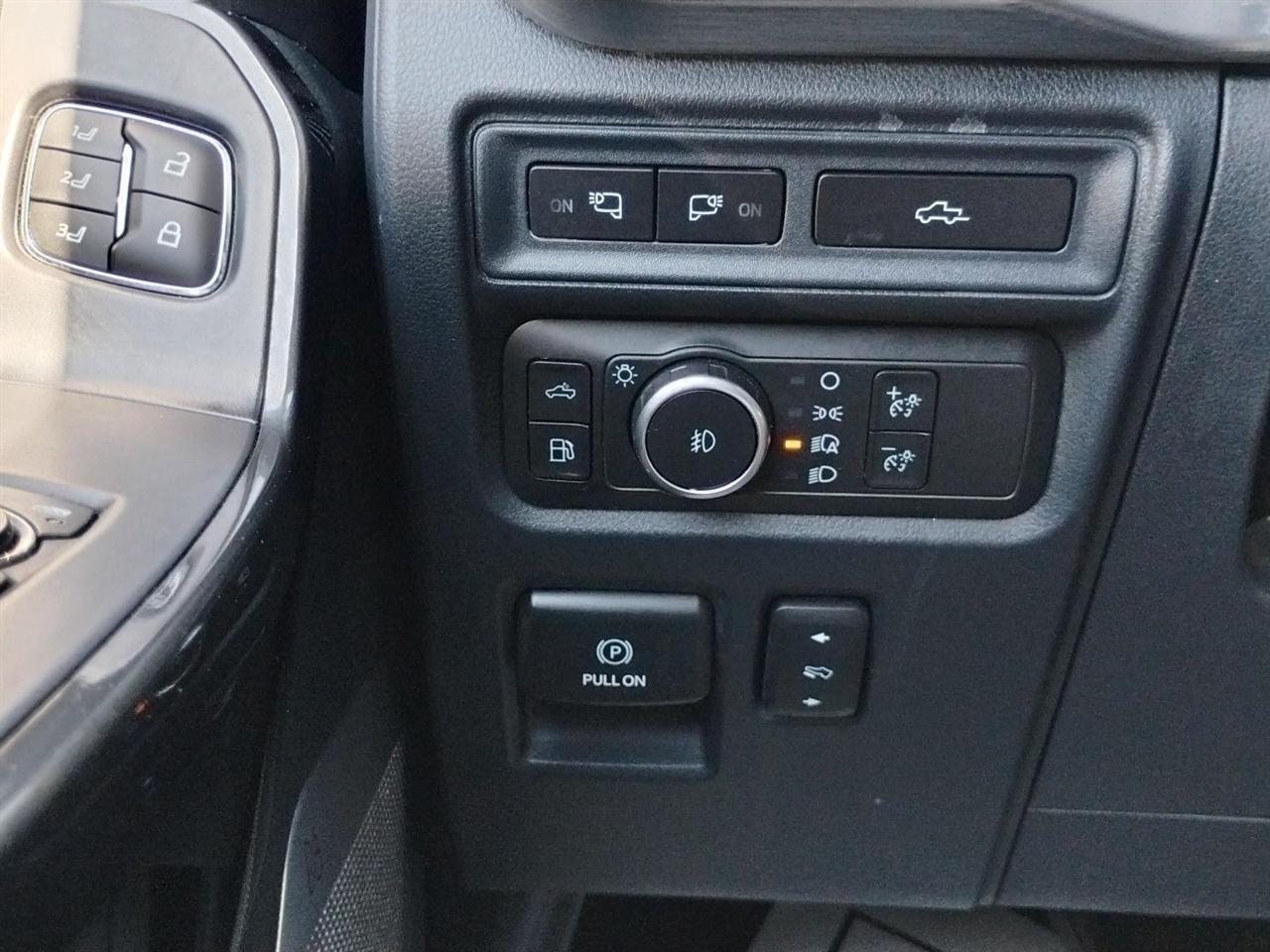 Ford F-150  2021