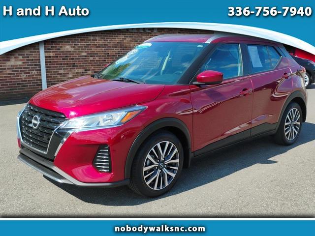 Red (Scarlet Ember Tintcoat) 2022 Nissan Kicks SV FWD SUV / Crossover Front-Wheel Drive Continuously Variable Transmission