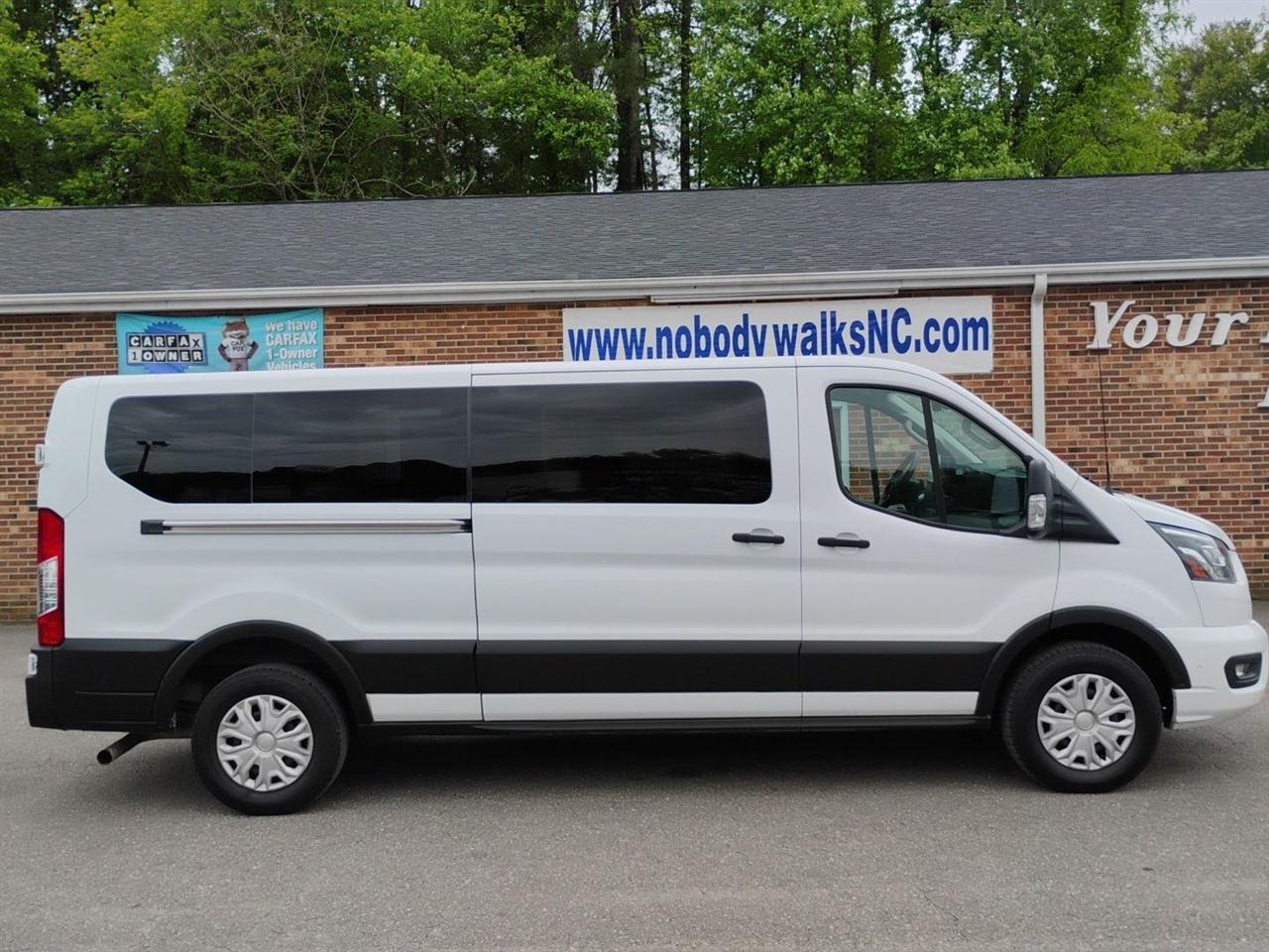 Ford Transit Passenger Wagon  2023