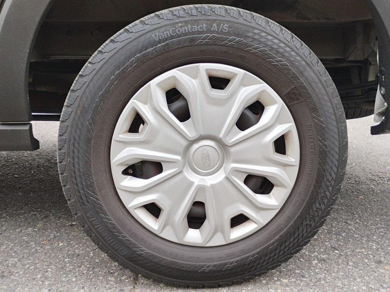 Ford Transit Passenger Wagon  2023