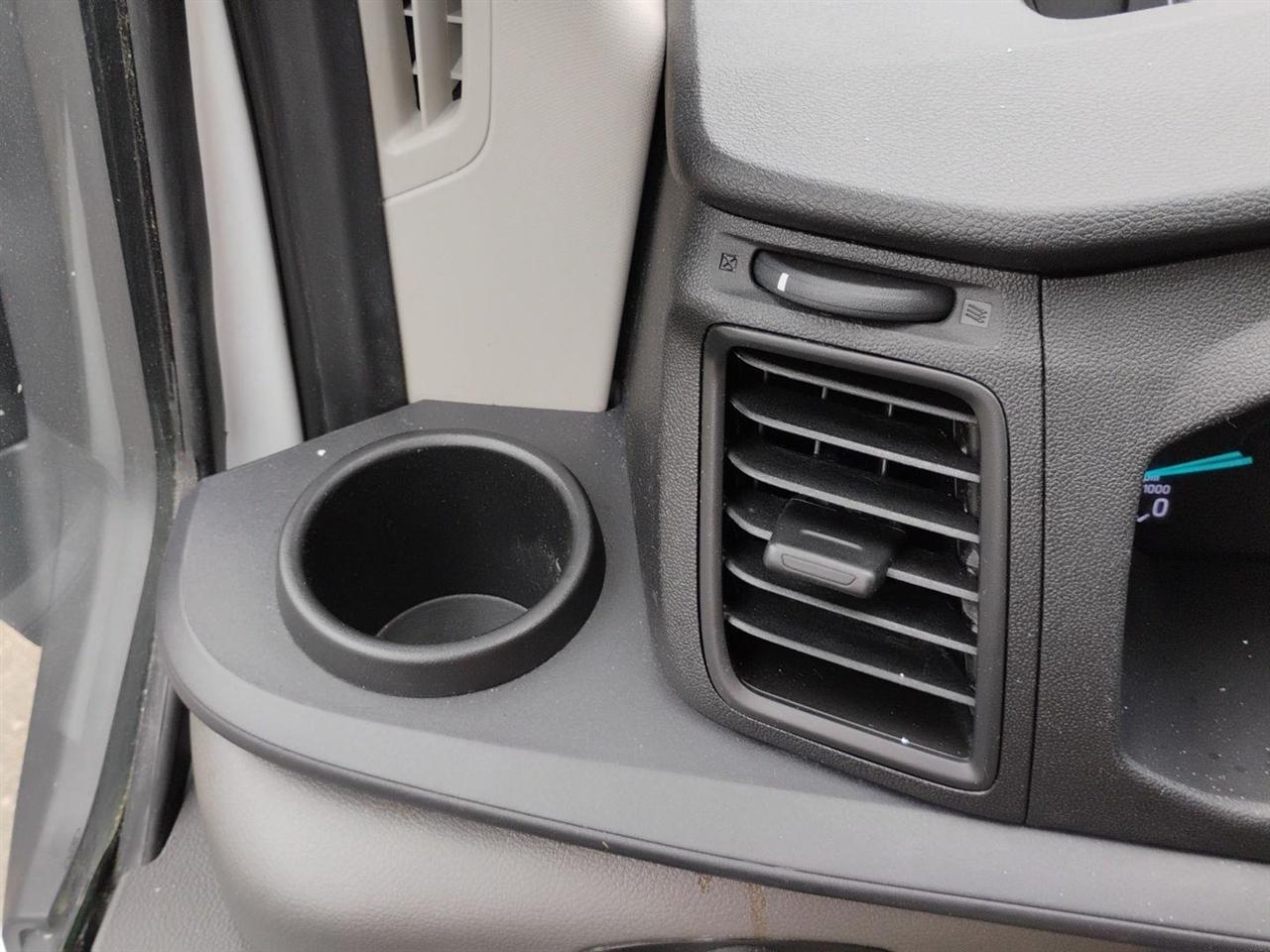Ford Transit Passenger Wagon  2023