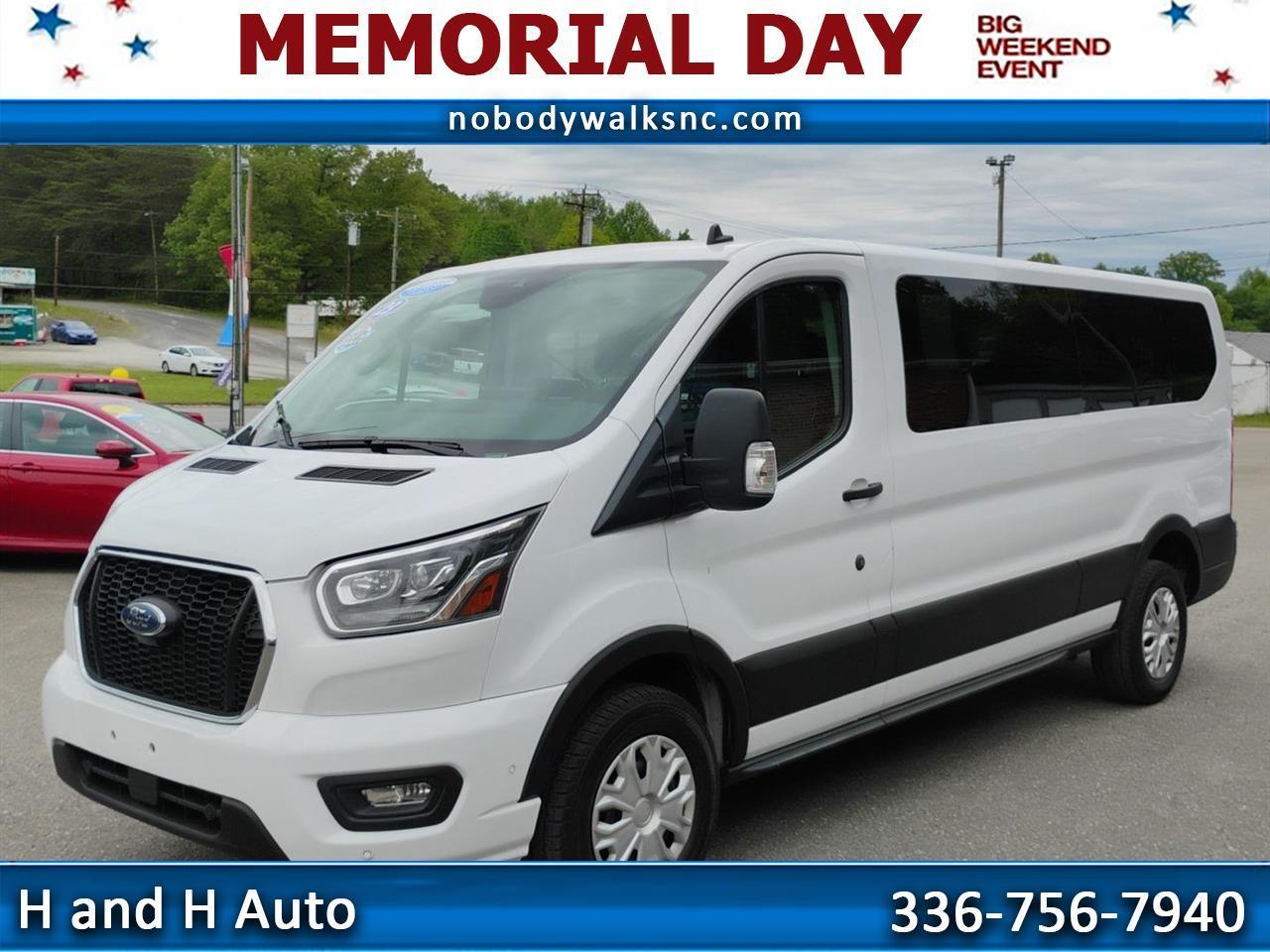 Ford Transit Passenger Wagon  2023