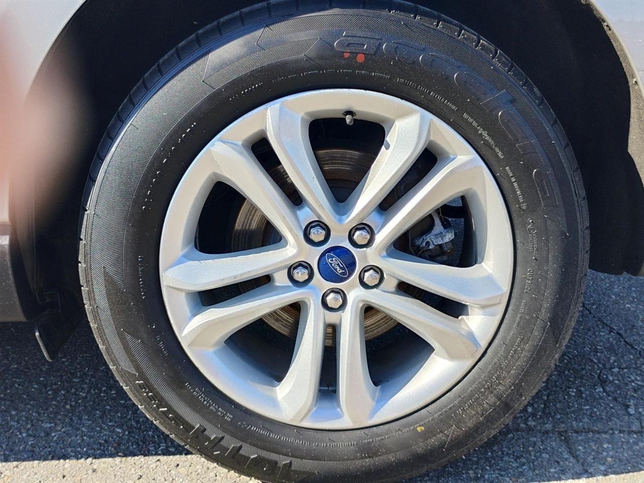 Ford Edge  2020