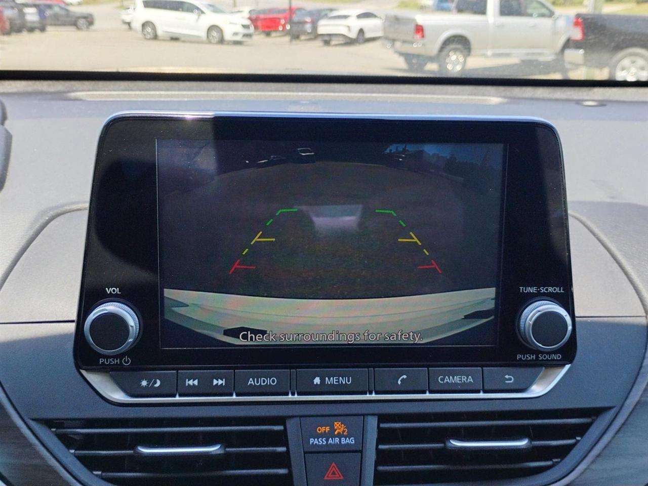Nissan Altima  2025