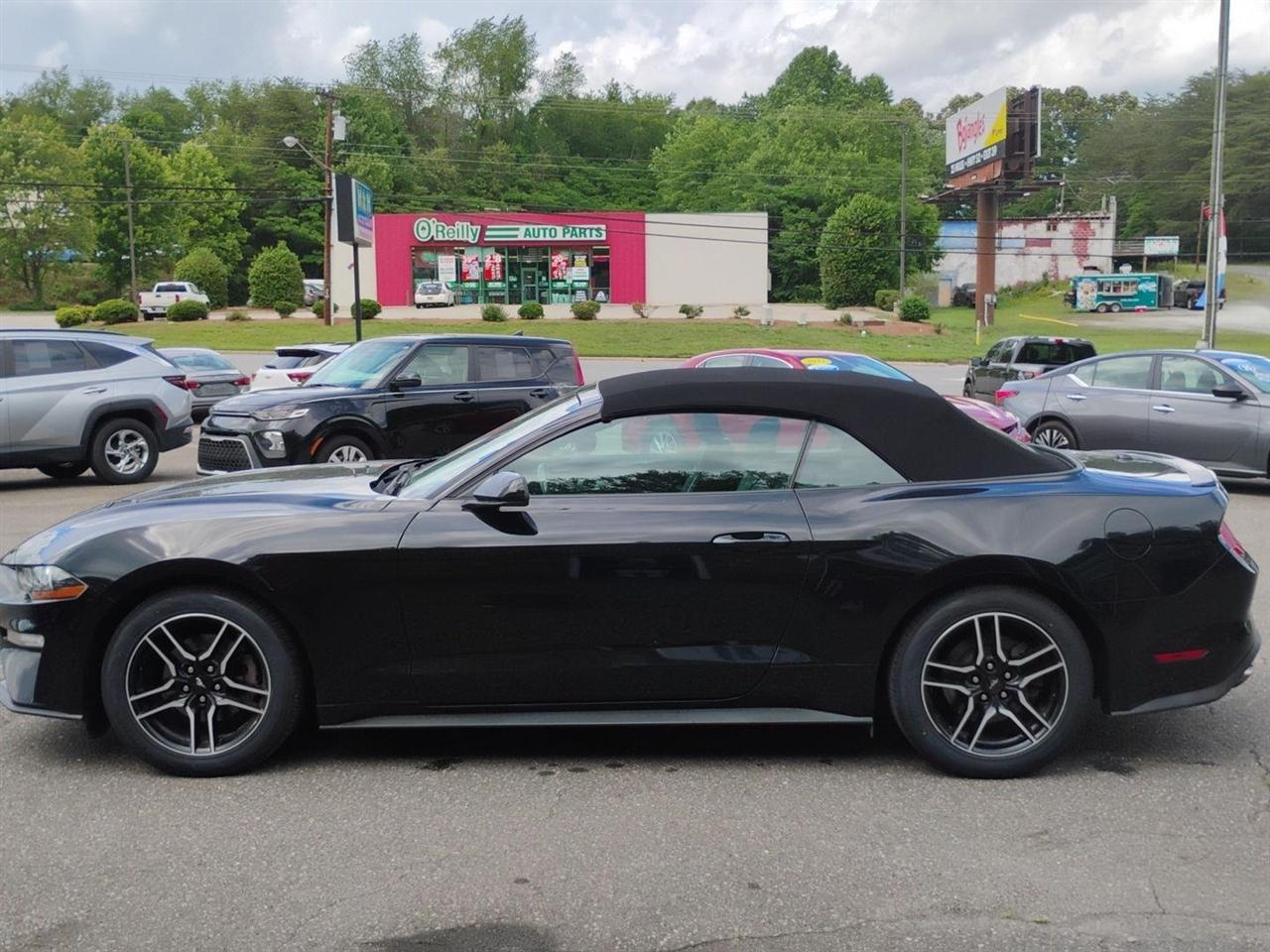 Ford Mustang  2022