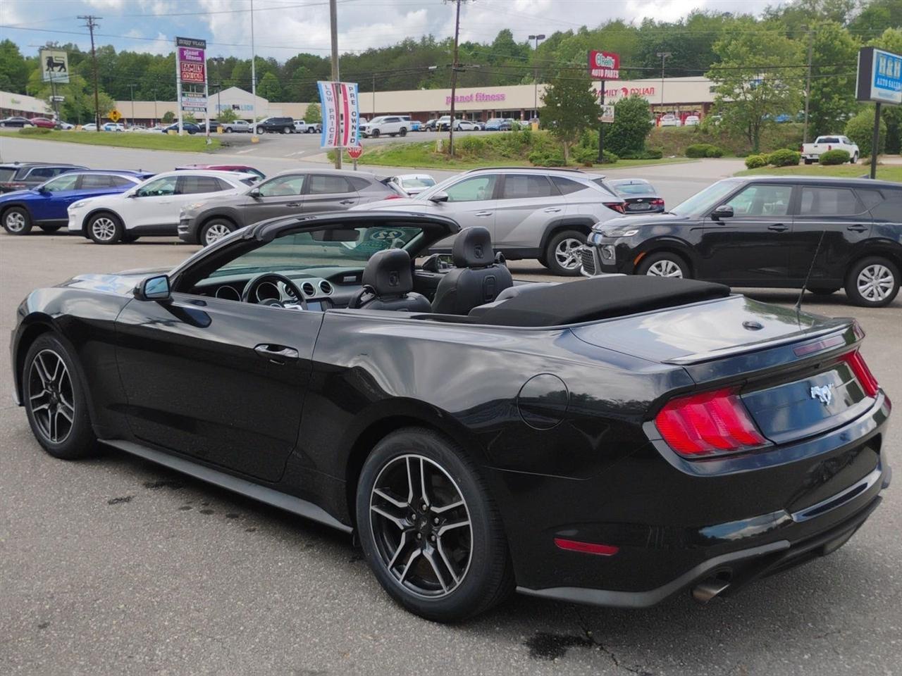 Ford Mustang  2022