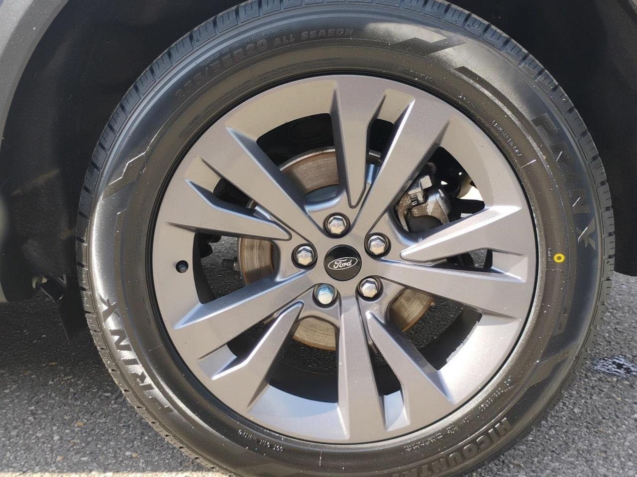 Ford Explorer  2022