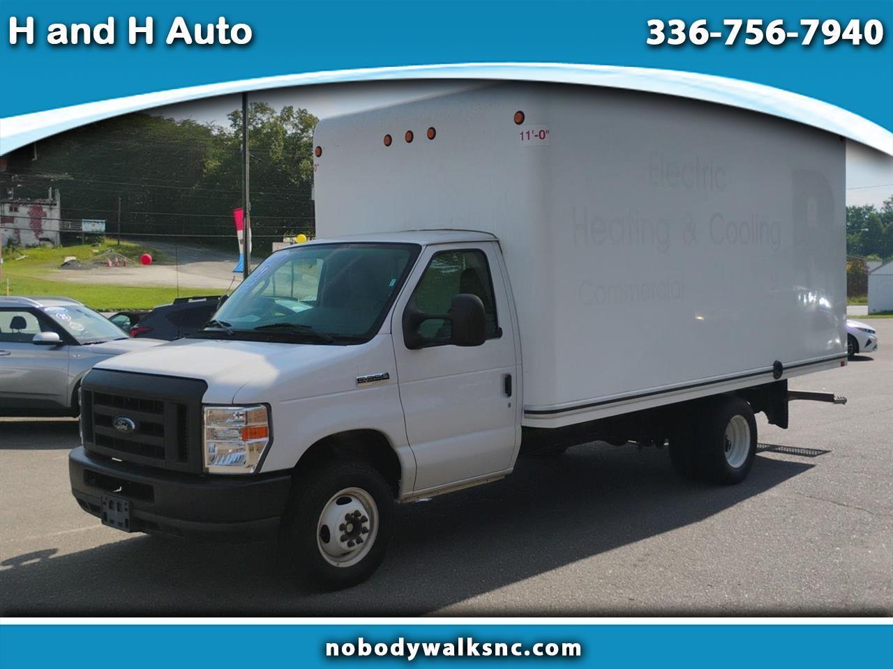 2019 Ford E-Series Cutaway 