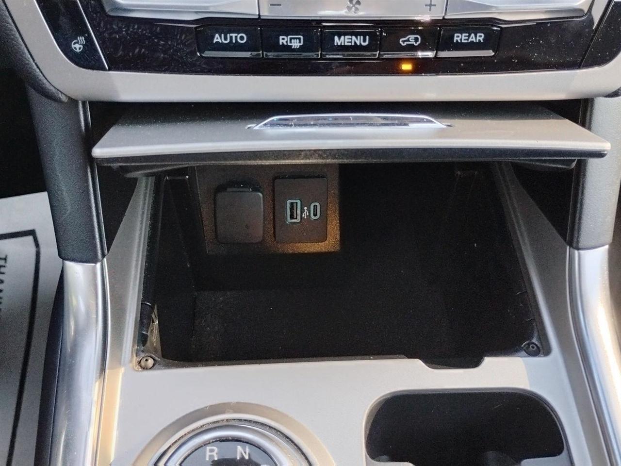 Ford Explorer  2024