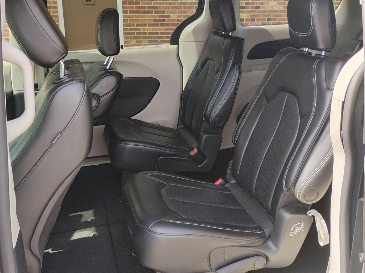 Chrysler Pacifica  2023