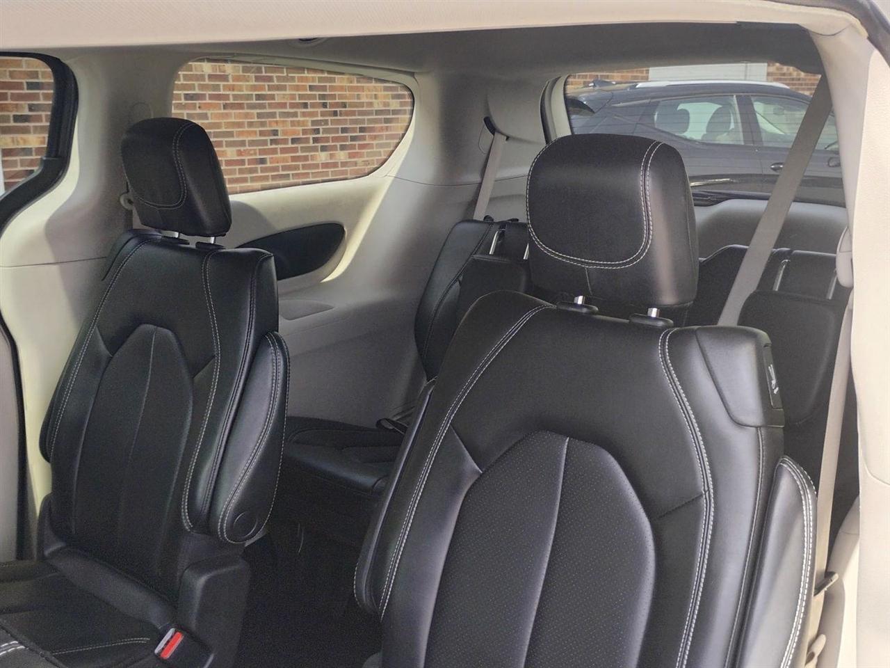 Chrysler Pacifica  2023