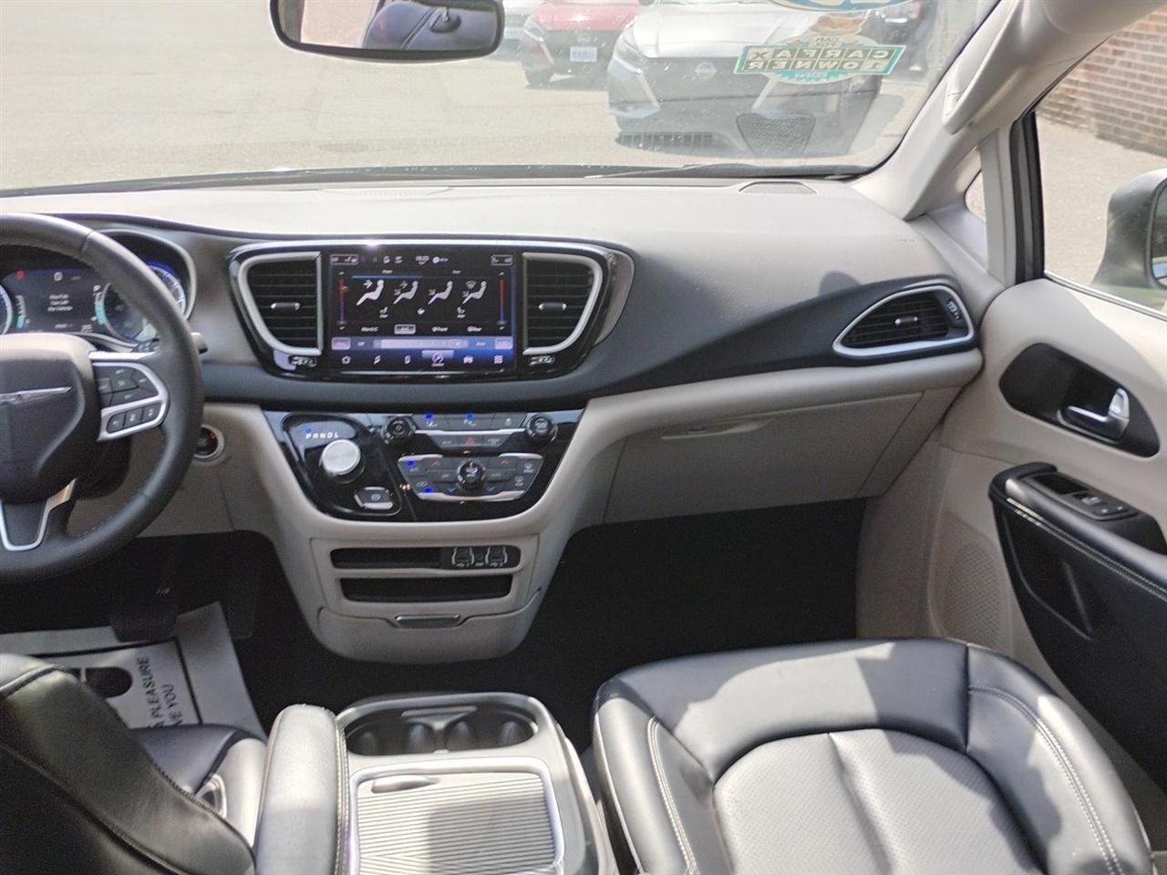 Chrysler Pacifica  2023