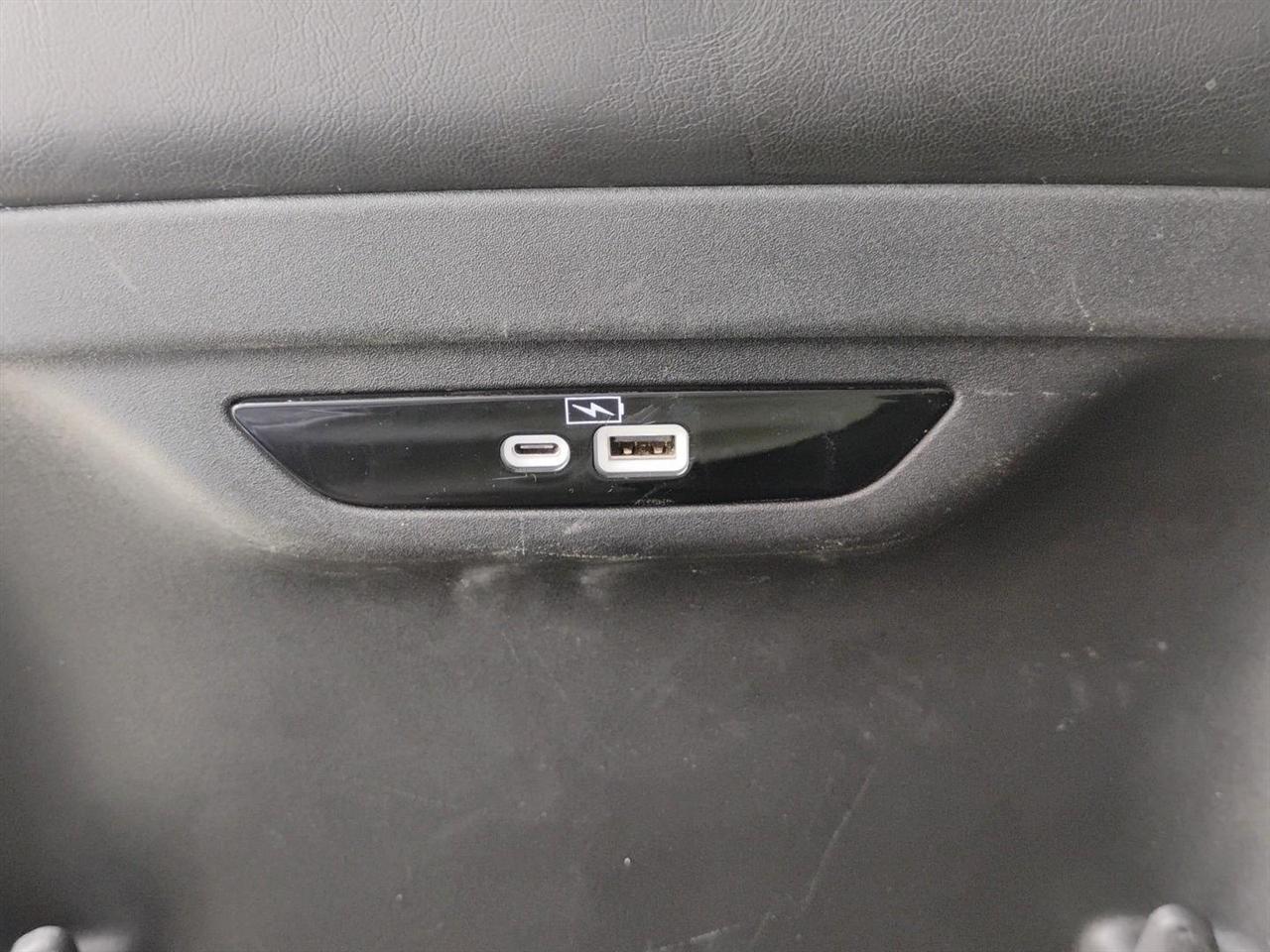 Chrysler Pacifica  2023