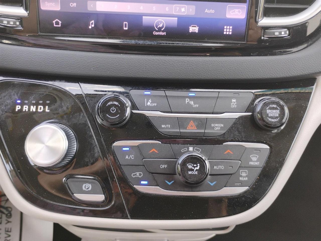 Chrysler Pacifica  2023