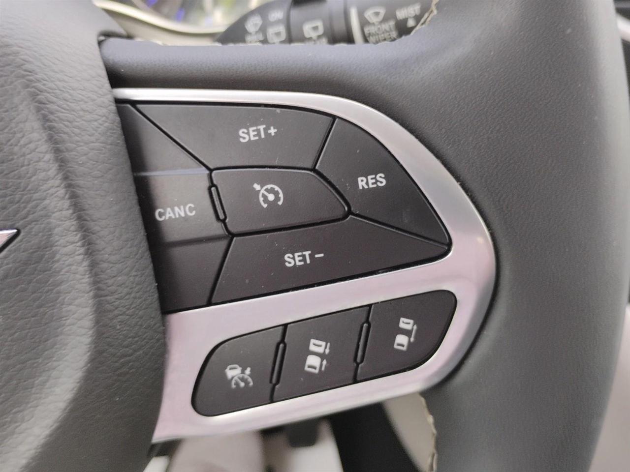 Chrysler Pacifica  2023
