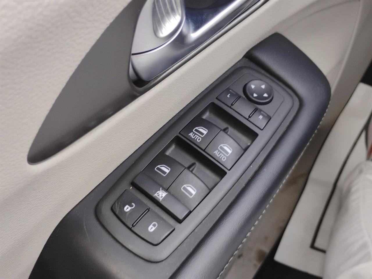 Chrysler Pacifica  2023