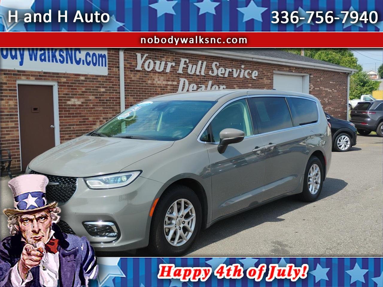 2023 Chrysler Pacifica Touring L