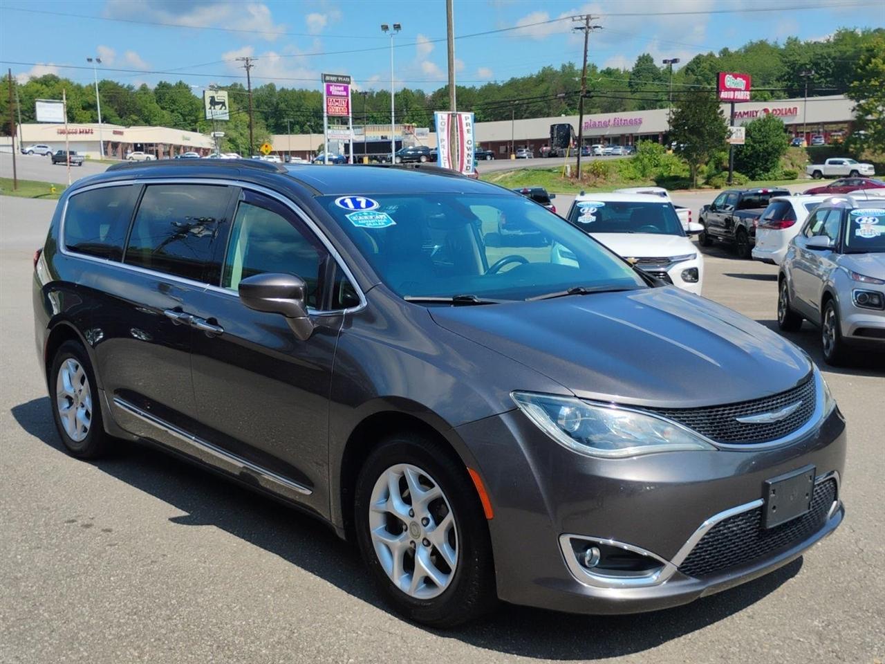 Chrysler Pacifica  2017