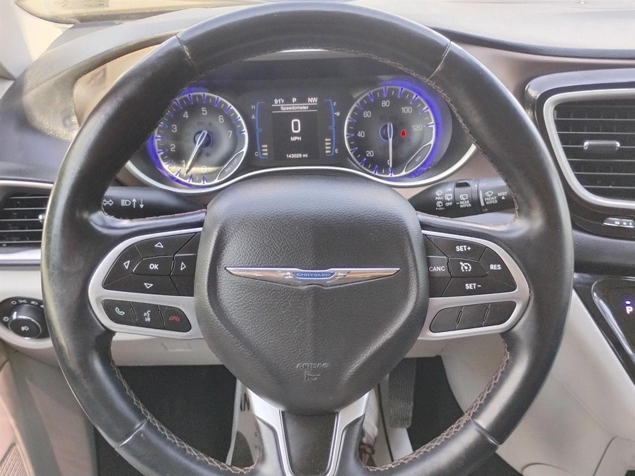 Chrysler Pacifica  2017