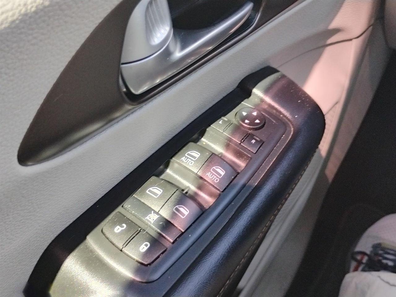 Chrysler Pacifica  2017