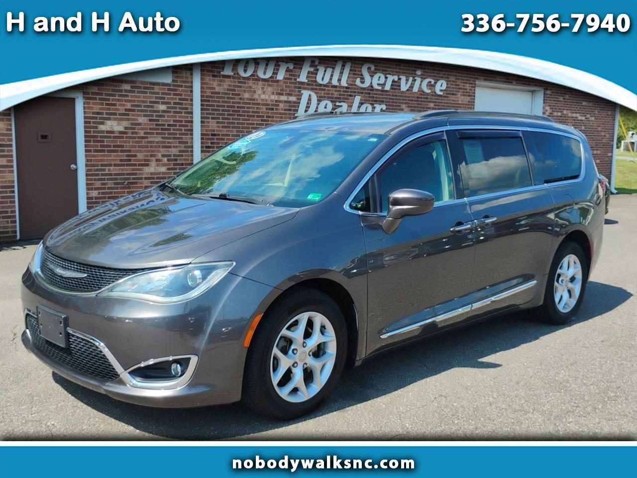 Chrysler Pacifica  2017
