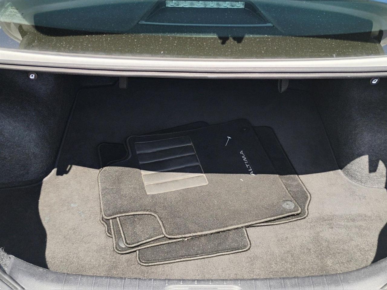 Nissan Altima  2025