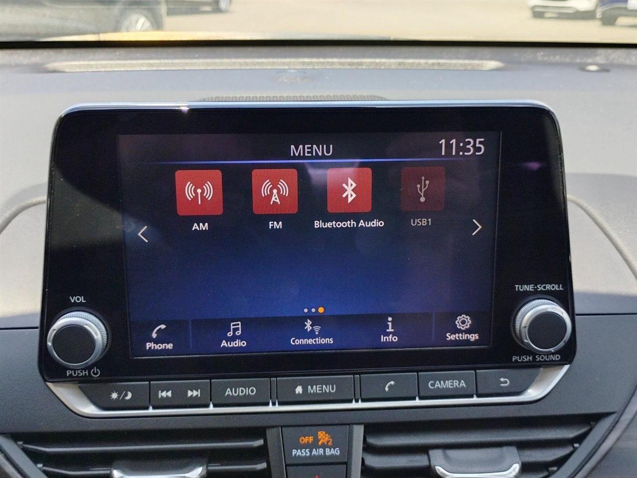 Nissan Altima  2025