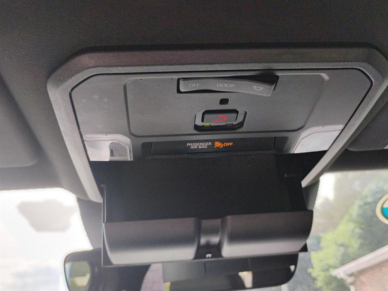 Toyota Tacoma 4WD  2025