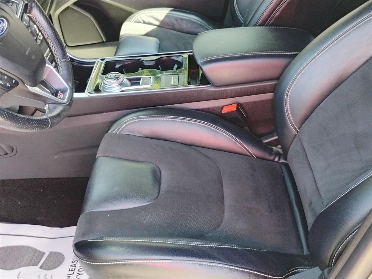 Ford Edge  2020