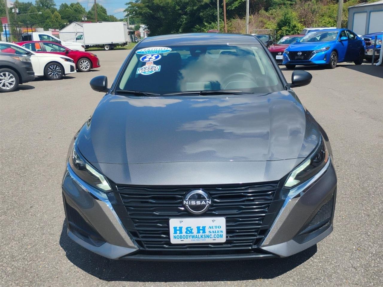 Nissan Altima  2025