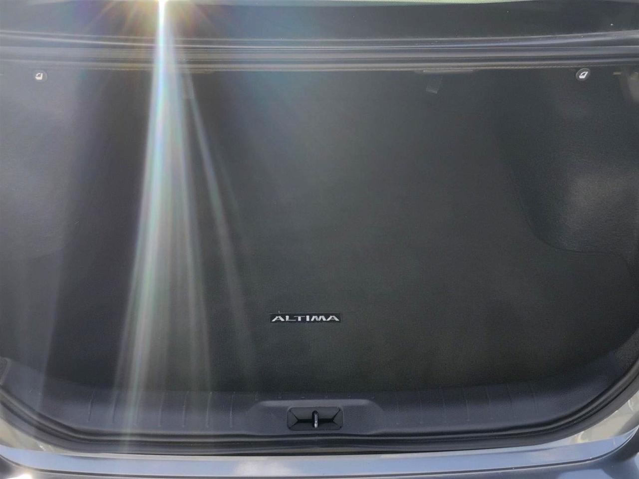 Nissan Altima  2025