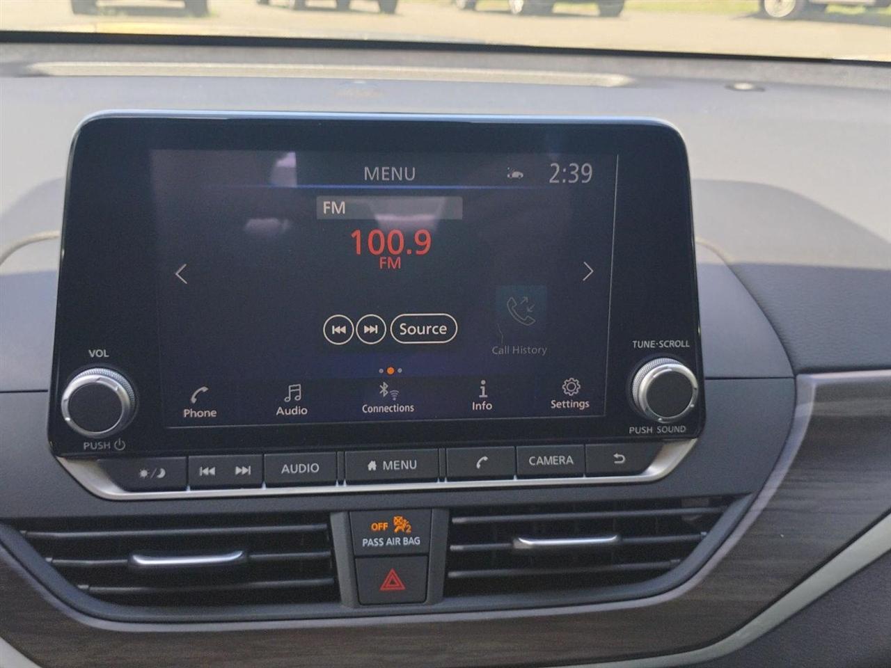 Nissan Altima  2025