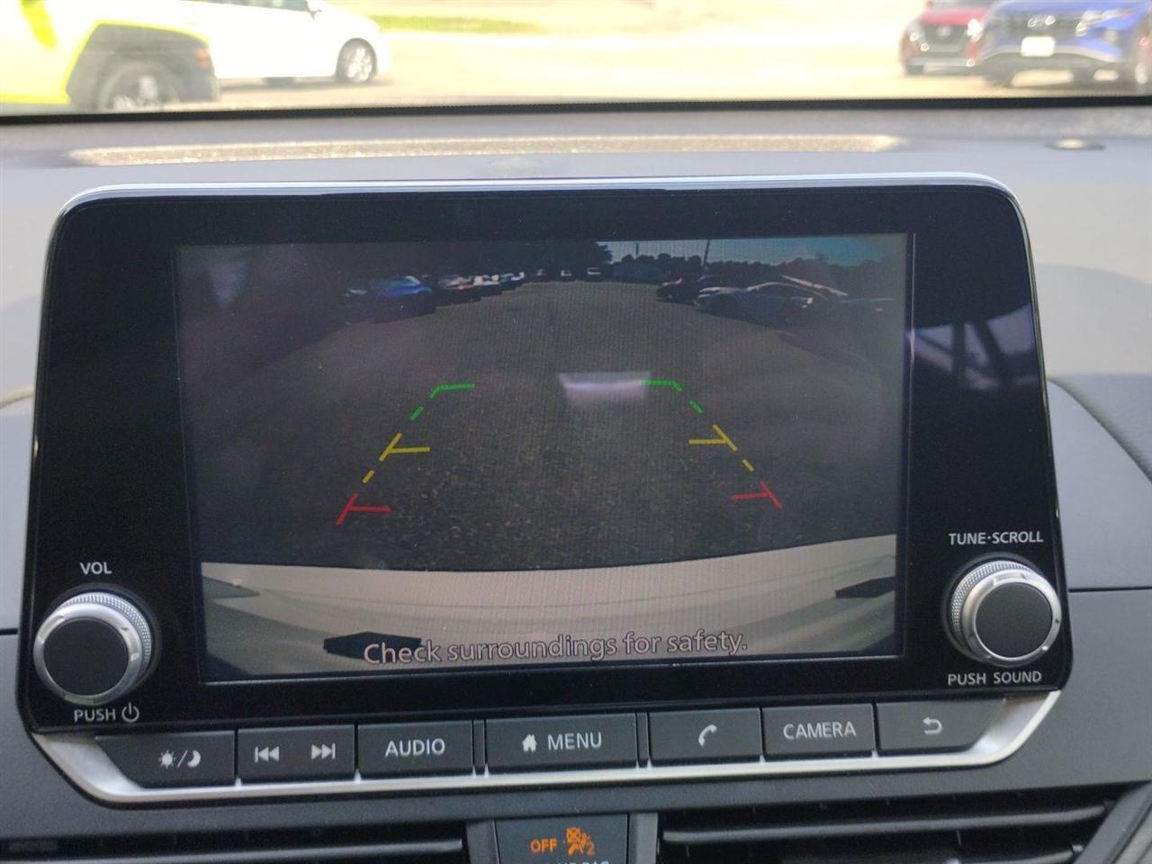 Nissan Altima  2024