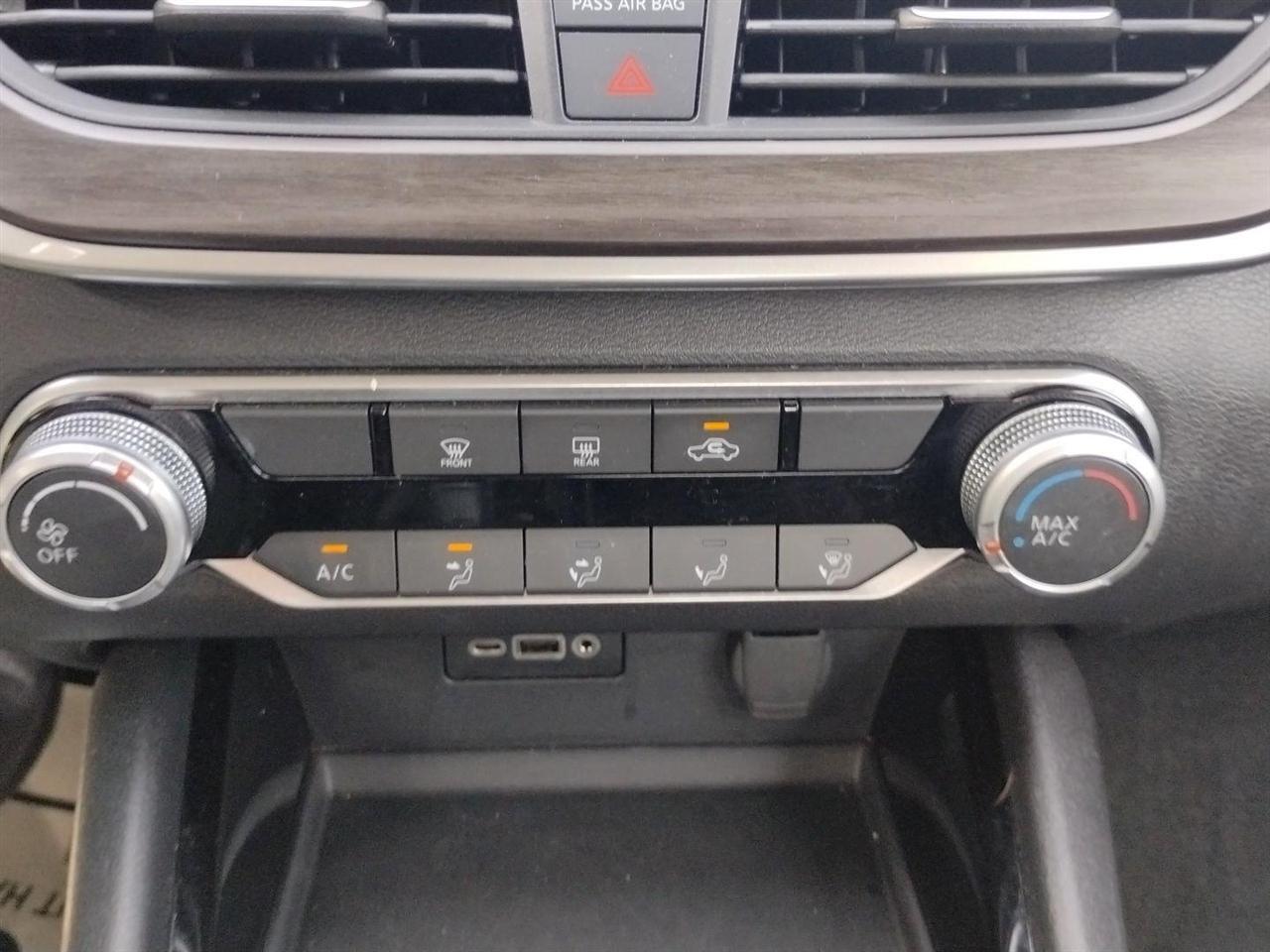 Nissan Altima  2024
