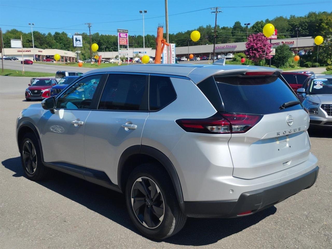 Nissan Rogue  2025
