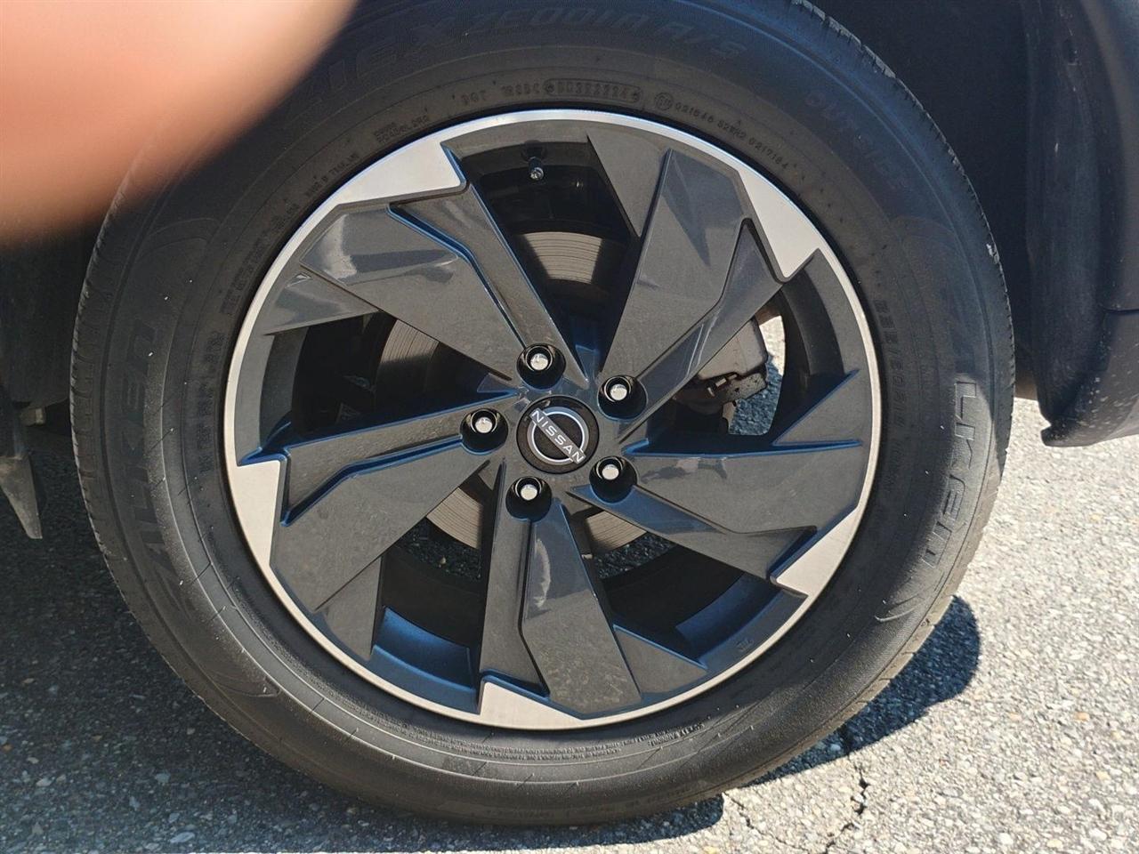 Nissan Rogue  2025