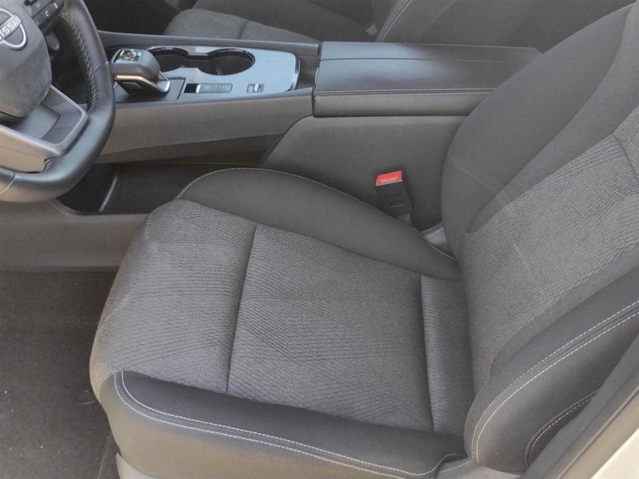 Nissan Rogue  2025