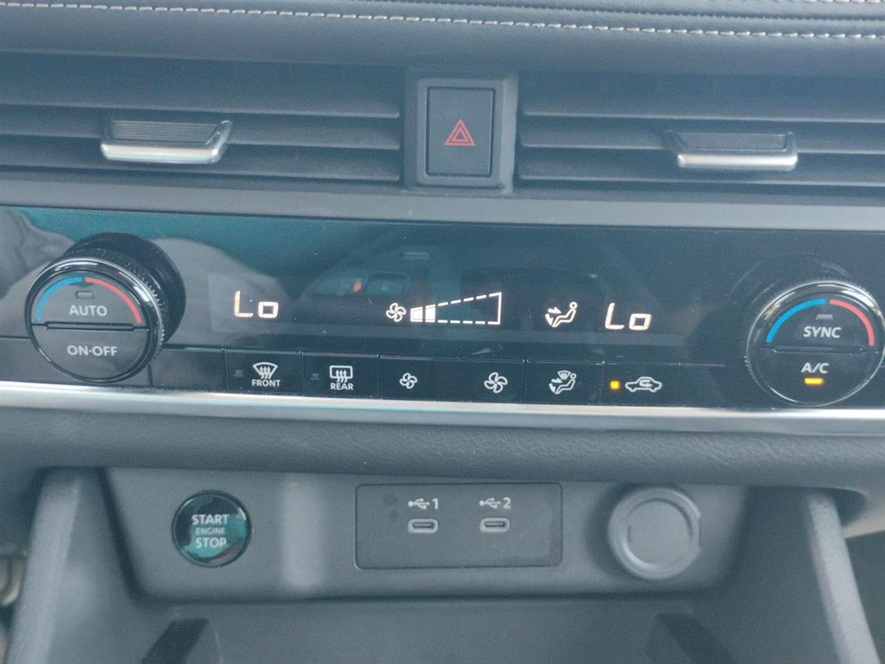 Nissan Rogue  2025