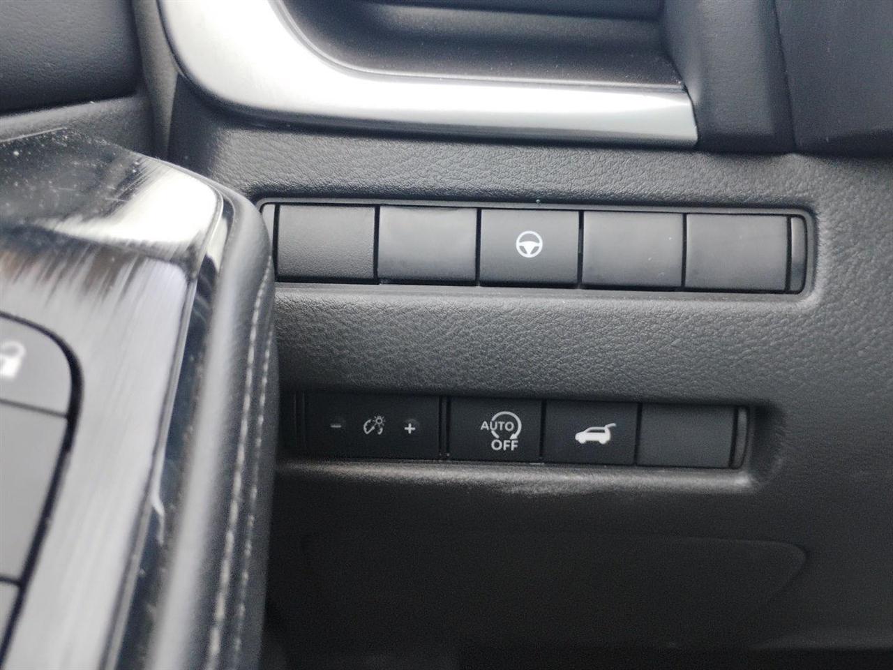 Nissan Rogue  2025