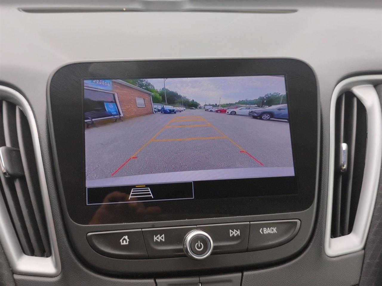 Chevrolet Malibu  2025