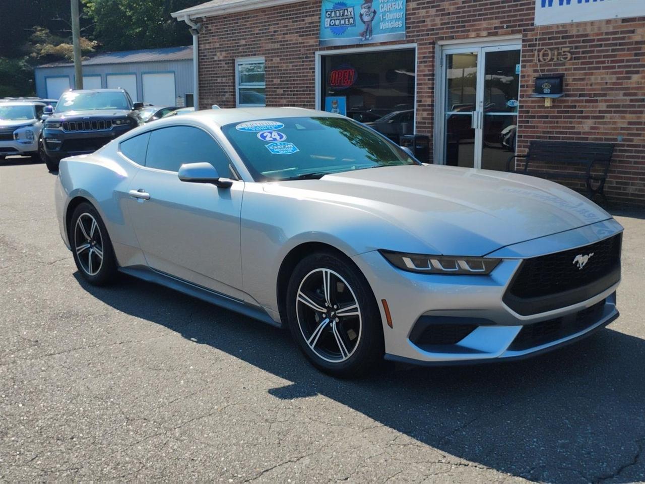 Ford Mustang  2024