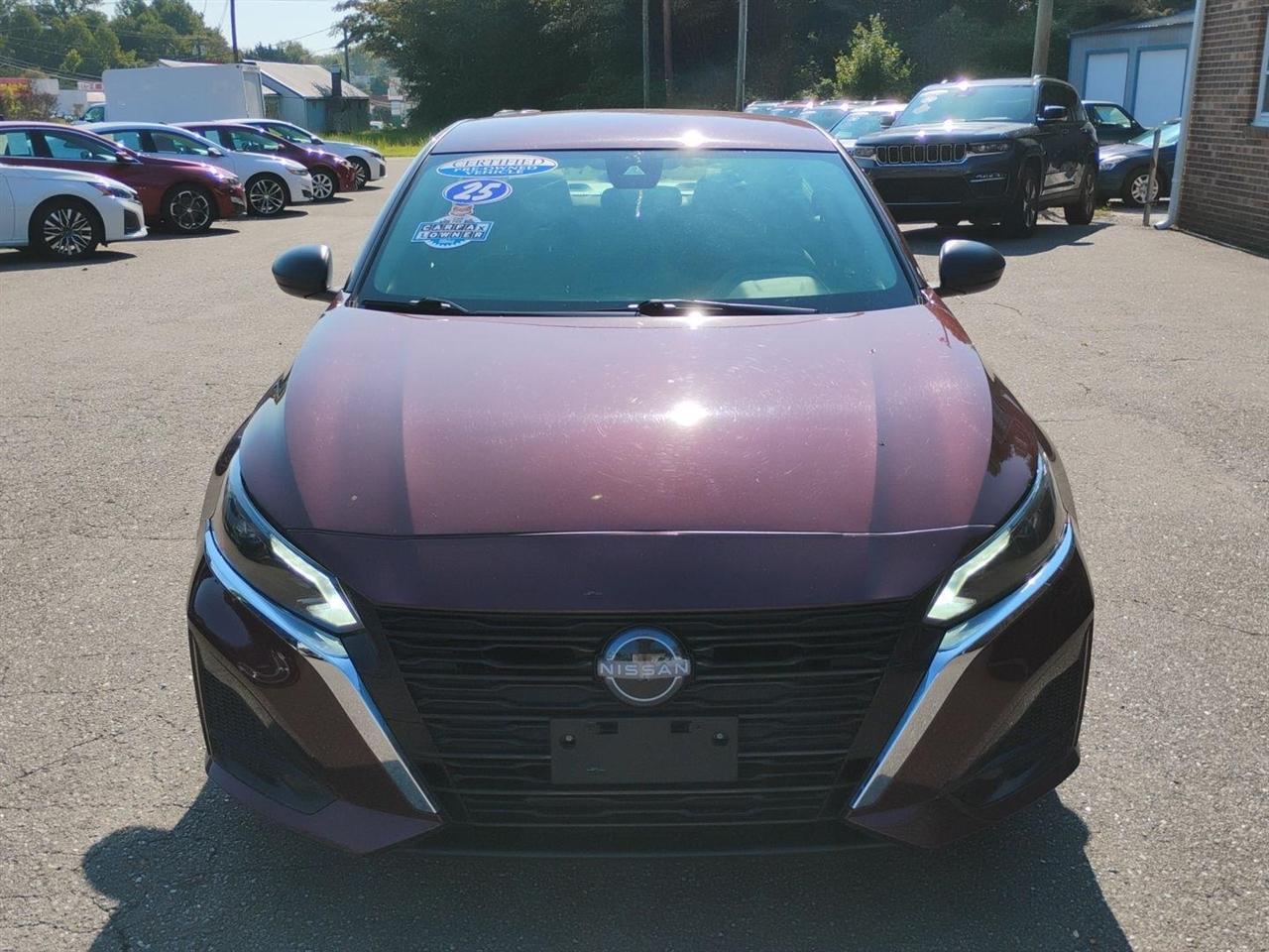 Nissan Altima  2025