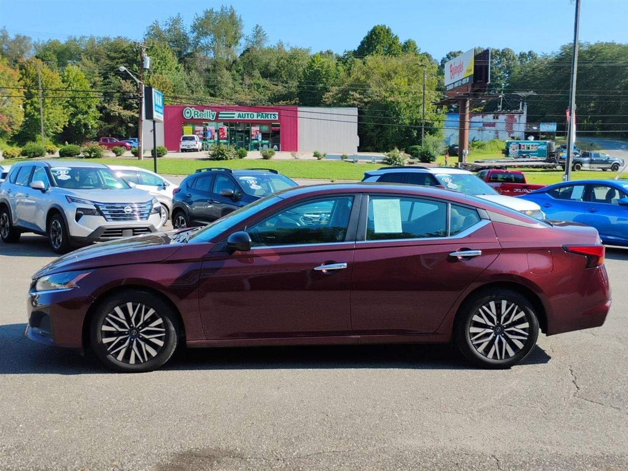 Nissan Altima  2025