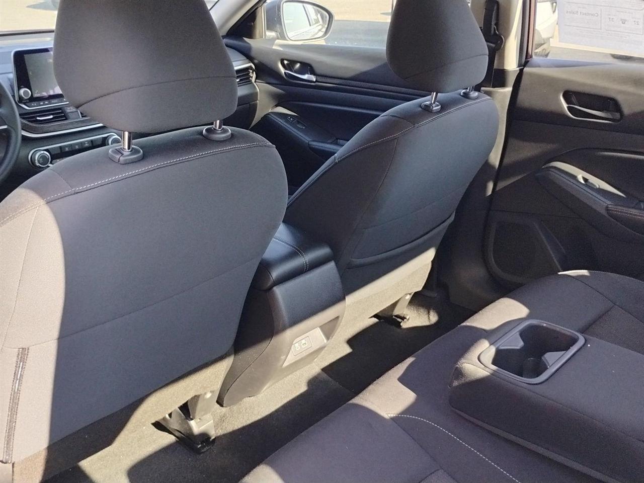 Nissan Altima  2025