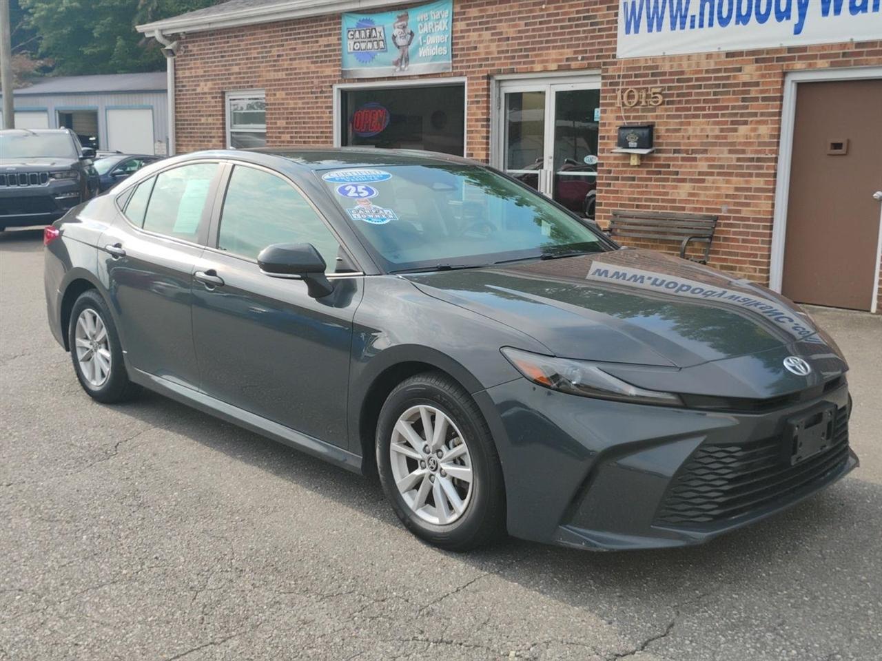Toyota Camry  2025