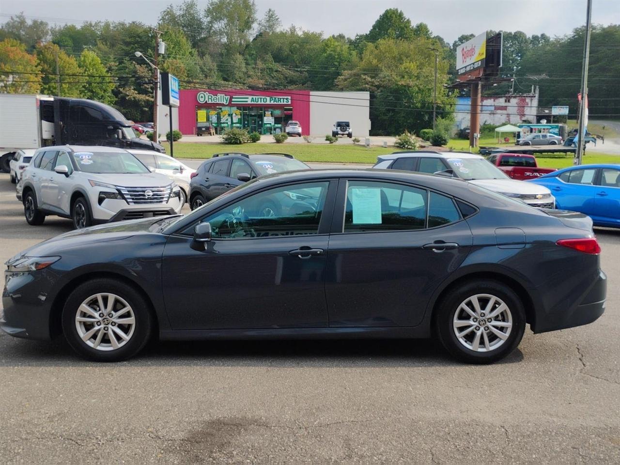 Toyota Camry  2025