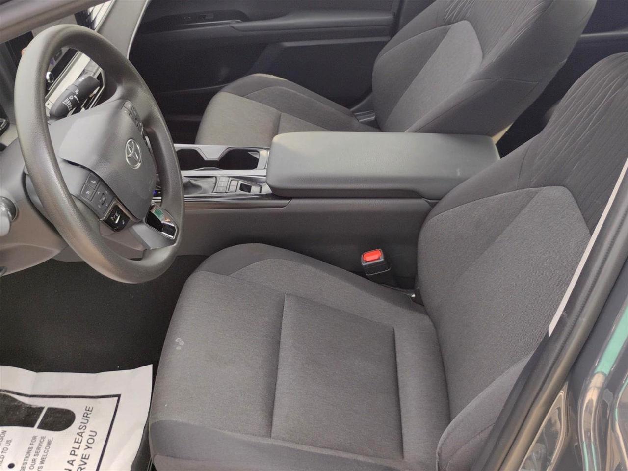 Toyota Camry  2025